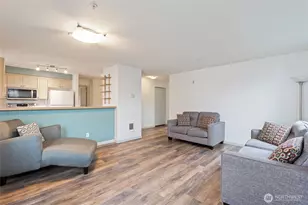 10511 Midvale Ave N, Seattle, WA 98133 - Photo 4