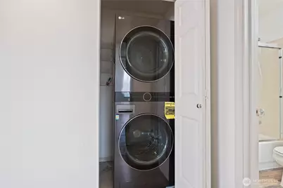 10511 Midvale Avenue N #301, Seattle, WA 98133 - Photo 14