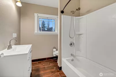 205 E 64th Street, Tacoma, WA 98404 - Photo 14