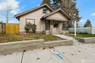 205 E 64th St, Tacoma, WA 98404 - Photo 2