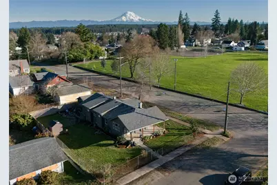 857 E 43rd Street, Tacoma, WA 98404 - Photo 2