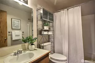 10233 NE 129th Ln, Kirkland, WA 98034 - Photo 12