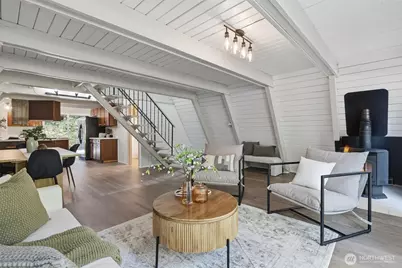 2077 Little Mountain Road, Mount Vernon, WA 98274 - Photo 4