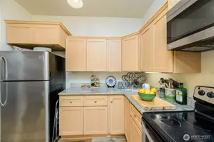 2612 Apple Tree Ln, Port Angeles, WA 98363 - Photo 18