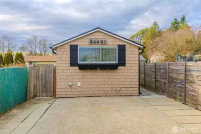 9449 5th Avenue SW #C, Seattle, WA 98106 - Photo 2