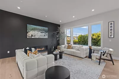 904 N 33rd Place, Renton, WA 98056 - Photo 2