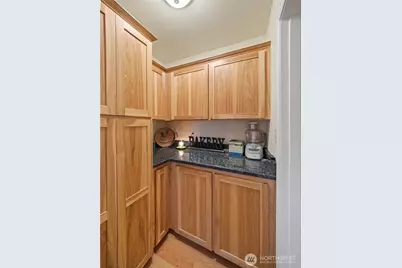 12811 Kapowsin Highlands Drive E, Graham, WA 98338 - Photo 8