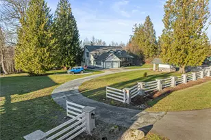 12811 Kapowsin Highlands Dr E, Graham, WA 98338 - Photo 38