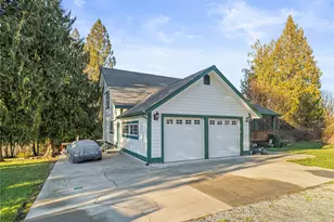 12811 Kapowsin Highlands Dr E, Graham, WA 98338 - Photo 36