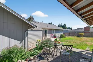 151 Beacon Hill Dr, Longview, WA 98632 - Photo 6