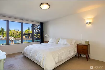 3510 W Commodore Way, Seattle, WA 98199 - Photo 24