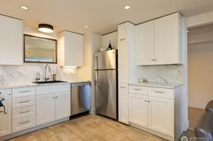 3510 W Commodore Way, Seattle, WA 98199 - Photo 22