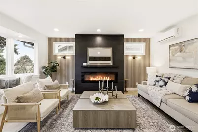 9011 36th Avenue SW, Seattle, WA 98126 - Photo 2