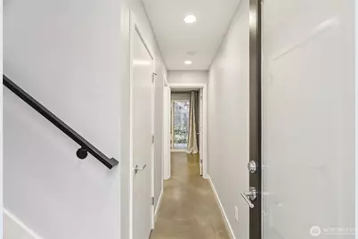 1117 NW 56th Street #D, Seattle, WA 98107 - Photo 4