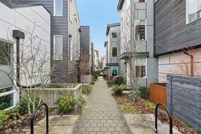 1117 NW 56th Street #D, Seattle, WA 98107 - Photo 2