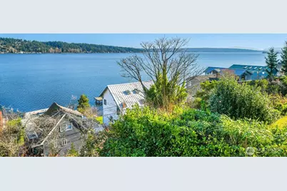 10742 Lakeside Avenue NE, Seattle, WA 98125 - Photo 1