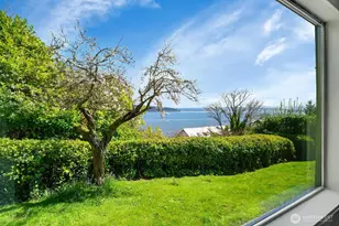 10742 Lakeside Ave NE, Seattle, WA 98125 - Photo 24