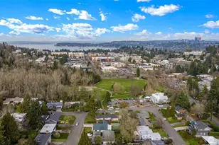 3410 77th Ave SE, Mercer Island, WA 98040 - Photo 2