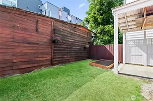 1913 E Spruce St, Seattle, WA 98122 - Photo 30