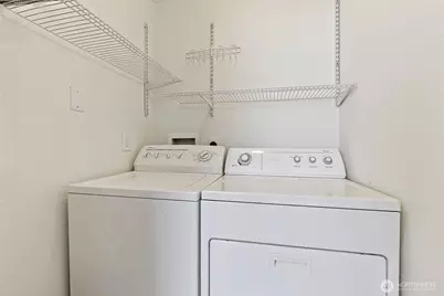 1913 E Spruce Street, Seattle, WA 98122 - Photo 16