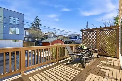 2401 N 65th Street, Seattle, WA 98103 - Photo 4