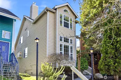 2401 N 65th Street, Seattle, WA 98103 - Photo 2