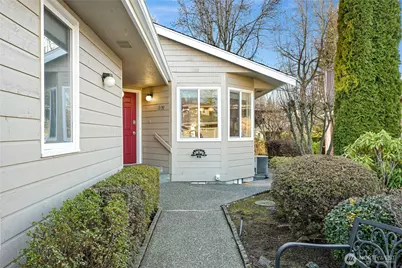 1339 E Village Lane #B, Bellingham, WA 98226 - Photo 4
