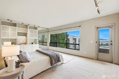 620 W Mercer Place #2B, Seattle, WA 98119 - Photo 22