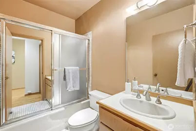 620 W Mercer Place #2B, Seattle, WA 98119 - Photo 28