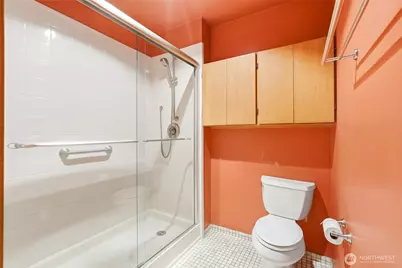 620 W Mercer Place #2B, Seattle, WA 98119 - Photo 24