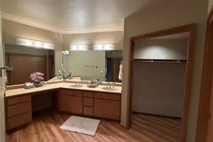 620 W Mercer Pl, Seattle, WA 98119 - Photo 16