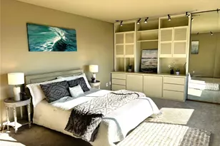 620 W Mercer Pl, Seattle, WA 98119 - Photo 14