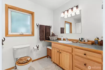 661 E Hyak Drive, Snoqualmie Pass, WA 98068 - Photo 16