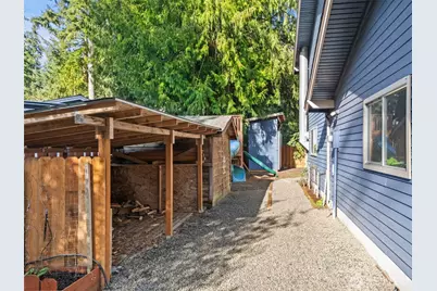 2234 NE Goldenrod Avenue, Bremerton, WA 98311 - Photo 12