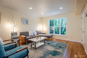 118 N 104th St, Seattle, WA 98133 - Photo 8