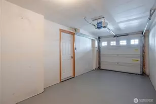 118 N 104th St, Seattle, WA 98133 - Photo 30