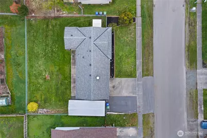 882 SW McCrohan Street, Oak Harbor, WA 98277 - Photo 32