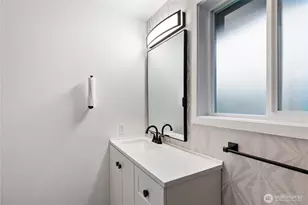 882 SW McCrohan St, Oak Harbor, WA 98277 - Photo 26