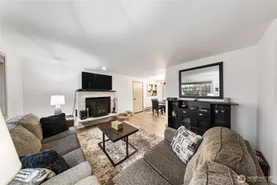 882 SW McCrohan Street, Oak Harbor, WA 98277 - Photo 4