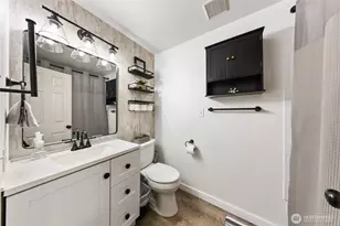 882 SW McCrohan St, Oak Harbor, WA 98277 - Photo 14