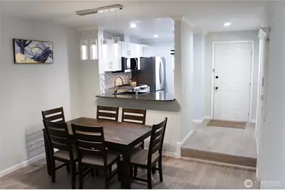 8013 NE 177th Ct #402, Kenmore, WA 98028 - Photo 4