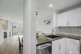 8013 NE 177th Ct, Kenmore, WA 98028 - Photo 8