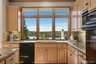 19508 SE 24th Pl, Sammamish, WA 98075 - Photo 8