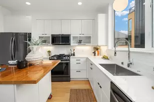 2449 NW 61st St, Seattle, WA 98107 - Photo 8