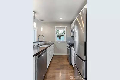 12757 Dayton Avenue N #B, Seattle, WA 98133 - Photo 16