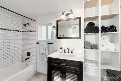 219 Shore Drive, Bremerton, WA 98310 - Photo 16