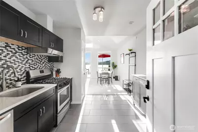 219 Shore Drive, Bremerton, WA 98310 - Photo 6