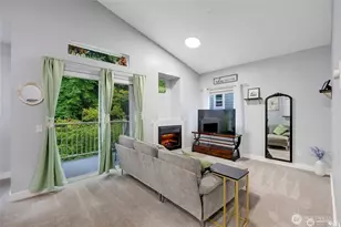 5809 Hwy Pl, Everett, WA 98203 - Photo 2