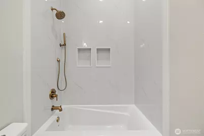 1211 King Street, Anacortes, WA 98221 - Photo 32