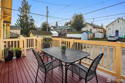 5027 8th Avenue NE, Seattle, WA 98105 - Photo 32